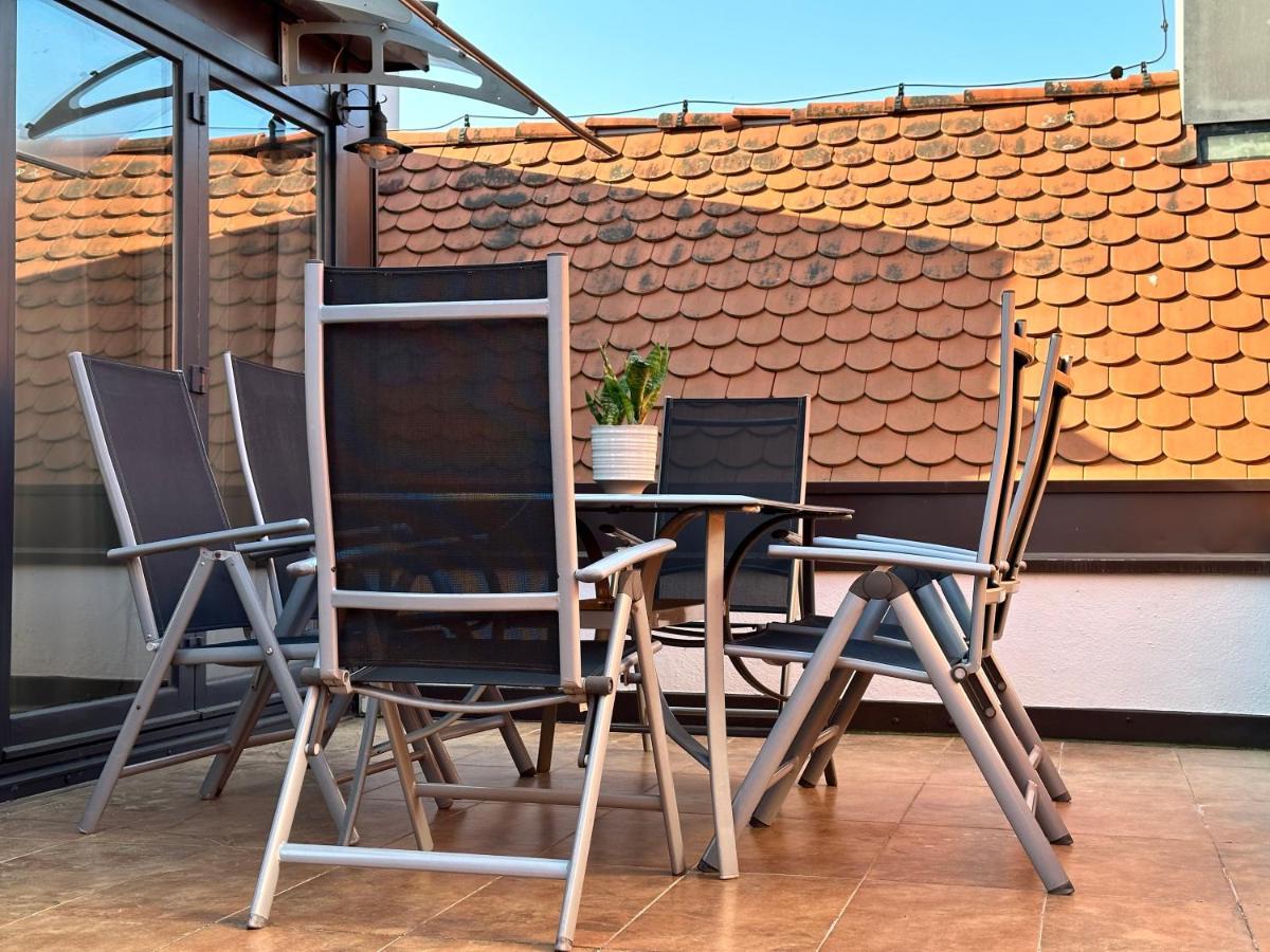 Amao-Green I 90Qm I Penthouse Maisonette Mit Rooftop I City Center I King-Size Betten Lahr  Exterior foto