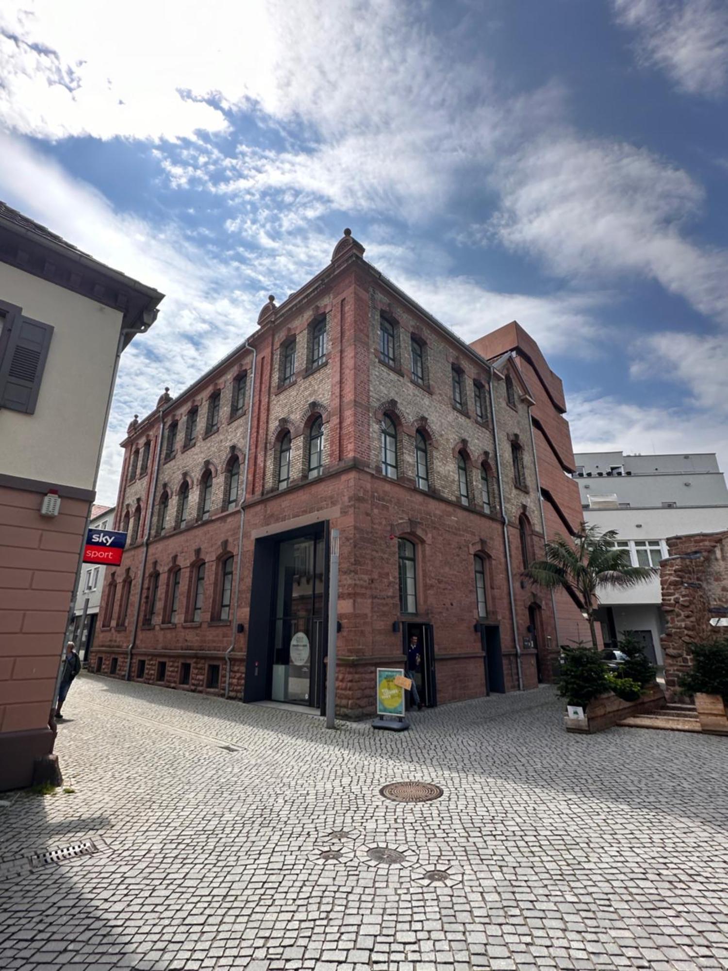 Amao-Green I 90Qm I Penthouse Maisonette Mit Rooftop I City Center I King-Size Betten Lahr  Exterior foto